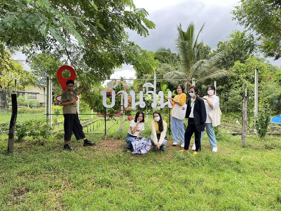 นักเรียนชั้น ม.6 โรงเรียนเตรียมอุดมศึกษา สุวินทวงศ์ 
