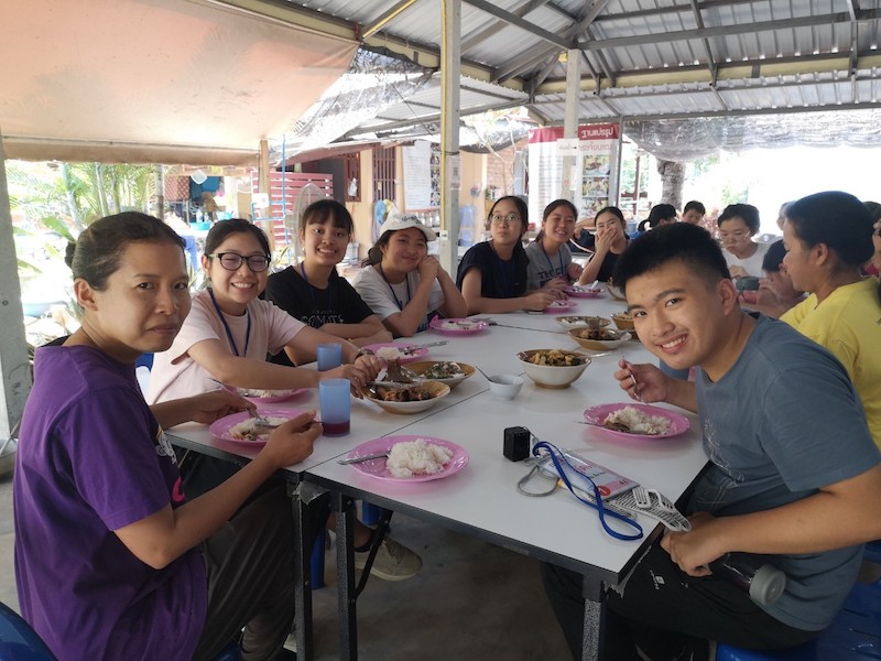 นักเรียนโรงเรียนเตรียมอุดมศึกษา