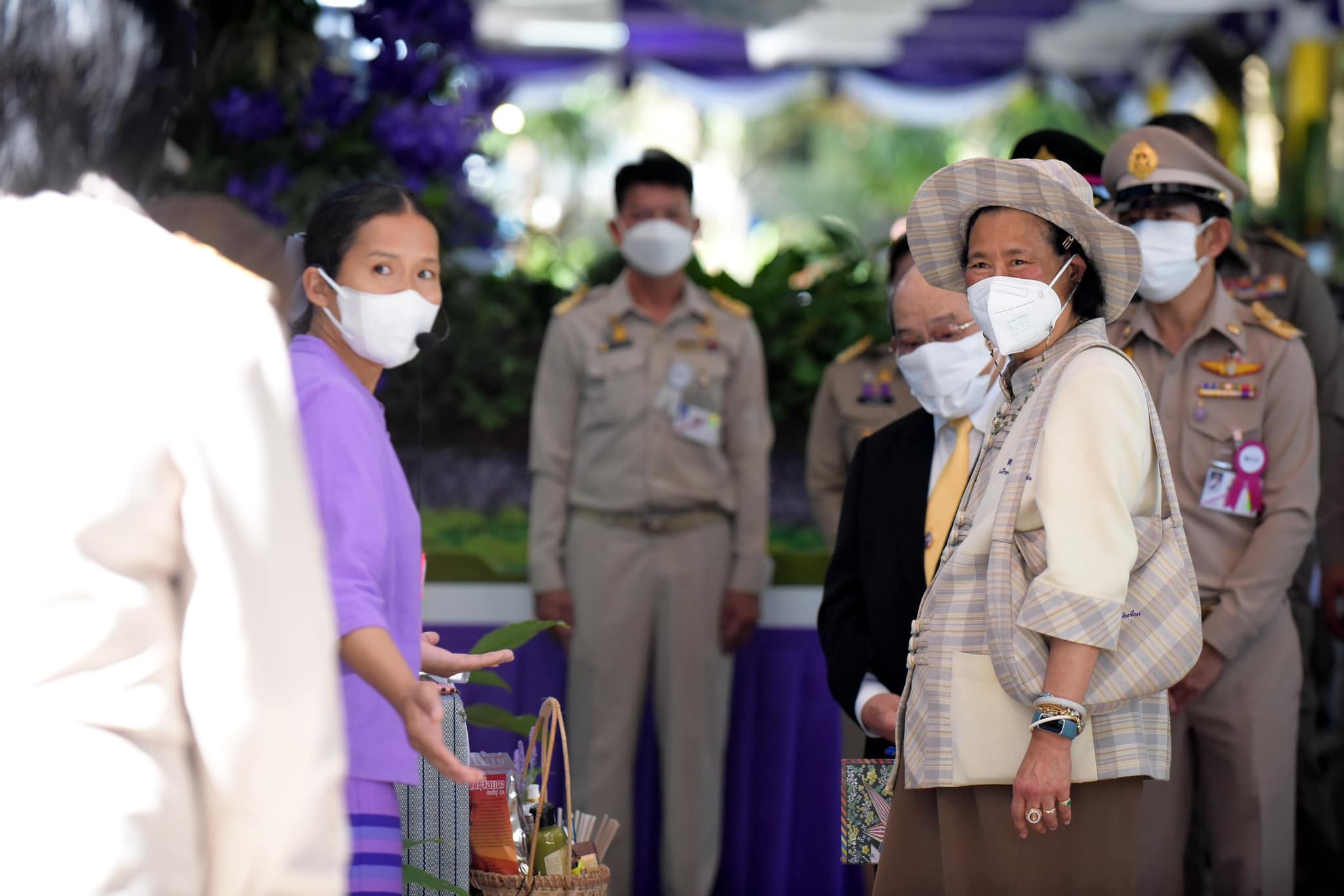 กล่าวถวายรายงานสมเด็จพระกนิษฐาธิราชเจ้า กรมสมเด็จพระเทพรัตนราชสุดาฯ สยามบรมราชกุมารี